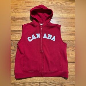 Red Canada 🇨🇦 Hooded Zip-Up Vest
